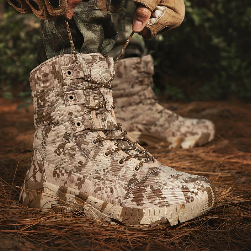 Hiking boots, lightweight, tactical, outdoor hunting boots.